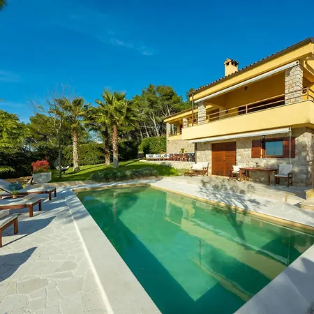 Vila Barotul Pašman