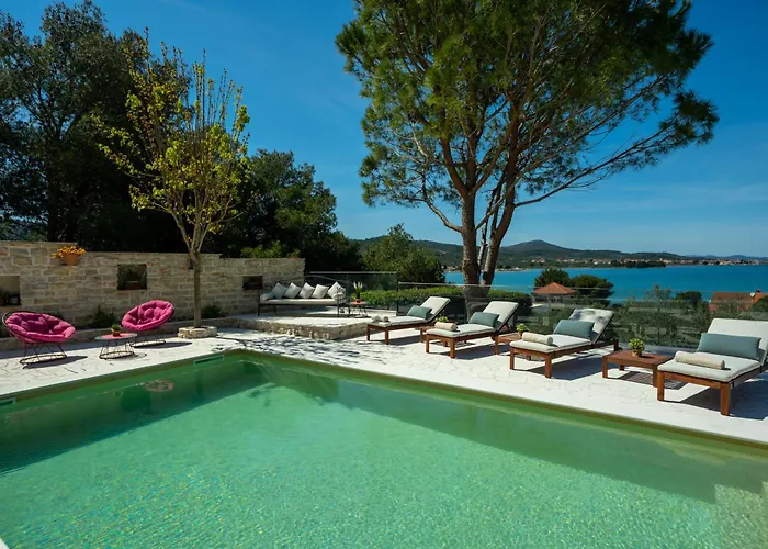 Barotul Villa *