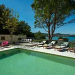Barotul Villa *