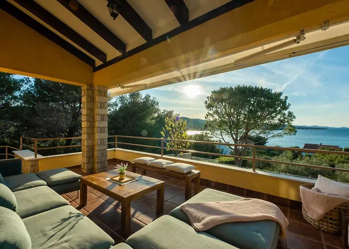 Villa Barotul Pašman